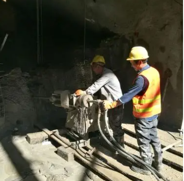 北碚水下抗分散灌浆料特点 水下不分散注浆料介绍